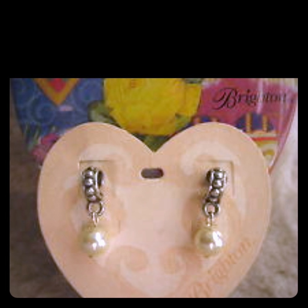 Brighton genuine pearl